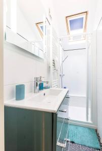 Duplex center of Nice with AC