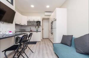 1 bed, center of Nice with AC