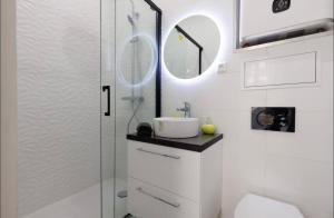 1 bed, center of Nice with AC