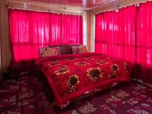 New snow view resort pahalgam