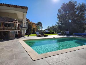 Villas La Villa des Rouvieres : photos des chambres