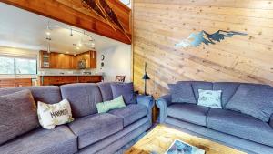 Mammoth Sierra Townhomes #38 condo
