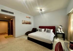 Stylish 1BR in Executive Tower