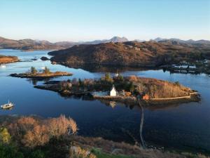 Private Isle - As Shown On Tv - Hot Tub