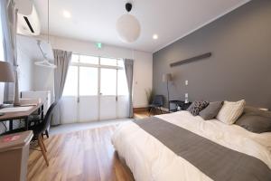 Direct access to Narita Airport 42 minutes Asakusa Skytree Direct access 3Bed 6 people