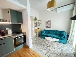 19 Living - Thrilórion