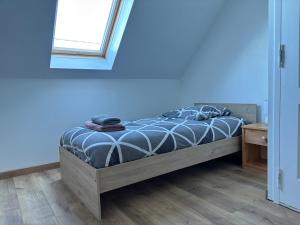 Maisons de vacances Saint Ho Mer Maison lumineuse vue mer 8 pers 4 chambres 2 sdb 2 WC etage renove en 2025 belle terrasse grand jardin clos parking 8 mn a pied petite plage grand jardin pres de Port en Bessin, Bayeux et plage Omaha beach : photos des chambres