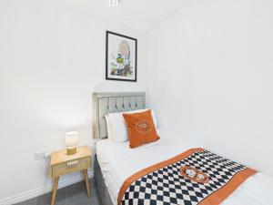 NEW Prestbury Place by Signature Stays - 5 Bedroom House Near Cheltenham Racecourse