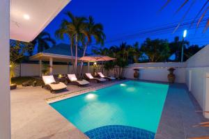 Modern Private 3 Bedroom Pool Villa - GA1