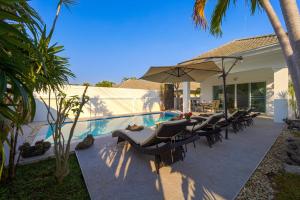 Modern Private 3 Bedroom Pool Villa - GA1