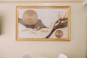 Minimalist Chic City Loft