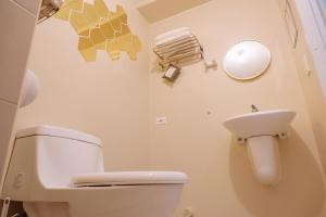 Minimalist Chic City Loft