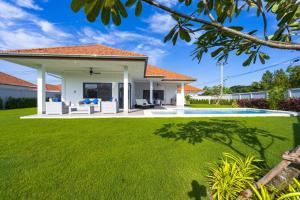 New Modern 3 Bedroom Villa - MB35