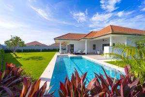 New Modern 3 Bedroom Villa - MB35