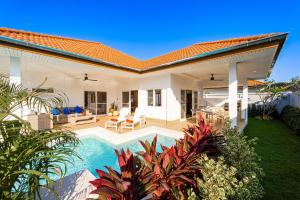 New Modern 3 Bedroom Pool Villa - MB3