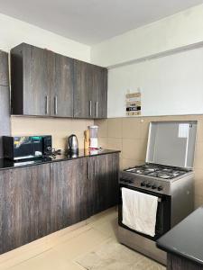 comfortplace 2 bedrooms in town behind National bank