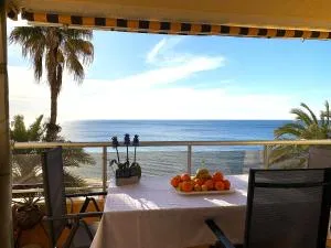 Apartamento primera línea playa Torrevieja El Palmeral - La Mata