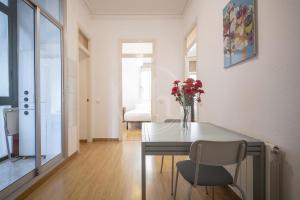 Apartment for 4 in Poble Sec Barcelona