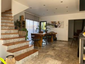 Maisons de vacances Les Loges Florales - Logements a proximite de la riviere Reals : photos des chambres