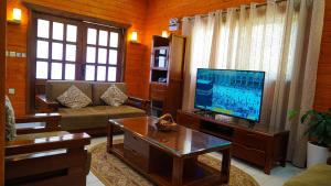 The Land Villas Ammaria