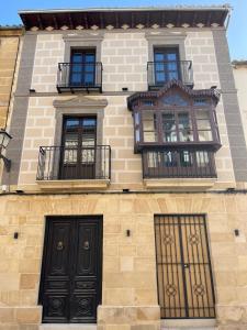 Apartamentos Sol Obispo Toral