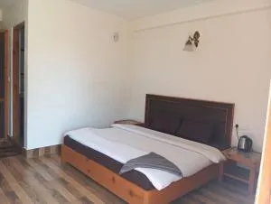 Soham hotel and restaurant - Bashist