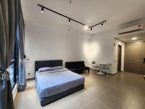 MOSSAZ Minimalist Studio 2