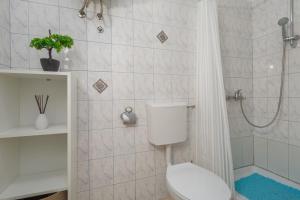 Apartment Susnjici 2 with Pool, Children Playground and Terrace