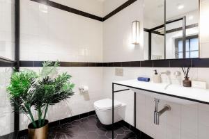 JOKER! Off Oxford St! 3Bed 3Bath LuXXe Hideaway for Stylish Families and Couples