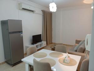 Lägenhet i villa med pool i Hurghada-Magawish