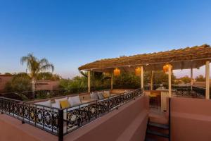 Villa Layyine avec personnel, piscine, spa et sports