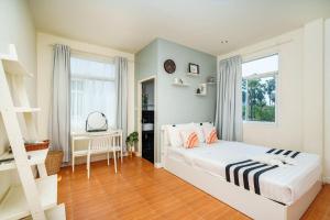 Scene stay pool villa ปราณบุรี บ้านพักติดทะเล พูลวิลล่าปราณบุรี