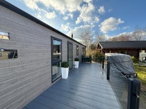 Pelican Point 26A Gibson Aproach