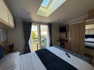 Pelican Point 26A Gibson Aproach