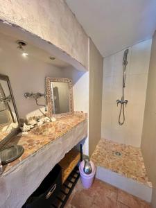 Villas Superbe maison de charme vue mer : photos des chambres