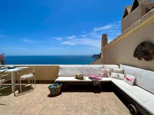 Gecko Apartment in Cumbre del Sol with sea views