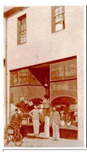 The Old Shop loft apt in the heart of Kalk Bay