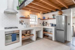 The Old Shop loft apt in the heart of Kalk Bay