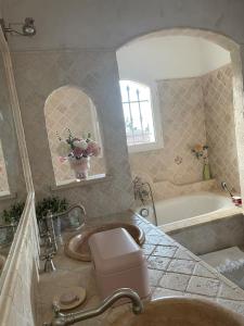 Villas Bastide familiale cadre idyllique vue St Paul de Vence : photos des chambres