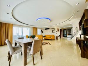 Luxury Villa Roma with Private Pool