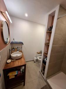 Nice T2 with Wifi and balcony in Marseille