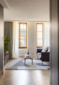 Deluxe Studio With Old Town View room in The Hamlet