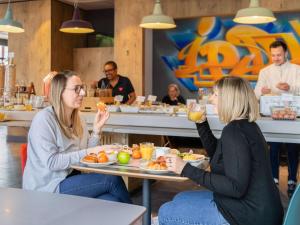 Hotels ibis Lyon Part Dieu Les Halles : photos des chambres