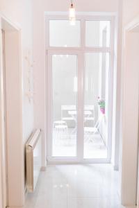 2 BDR NEW Wake up in Belgrade for 5