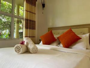 Dhangethi Retreat