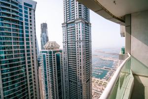 Stunning Palm Island And Arabian Sea Views On 67th