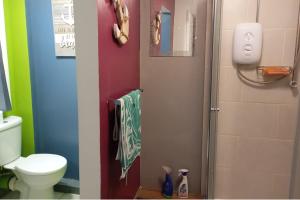 Cosy Cottage- Sleeps 4 Free Parking & Golf Nearby