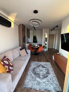 Luksusowy apartament z klimatyzacją i garażem podziemnym w centrum miasta