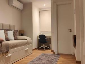 Gran Vía de Carlos III B