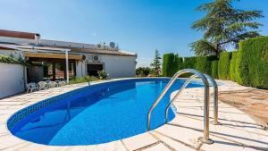 Spacious Villa with Private Pool in Monachil